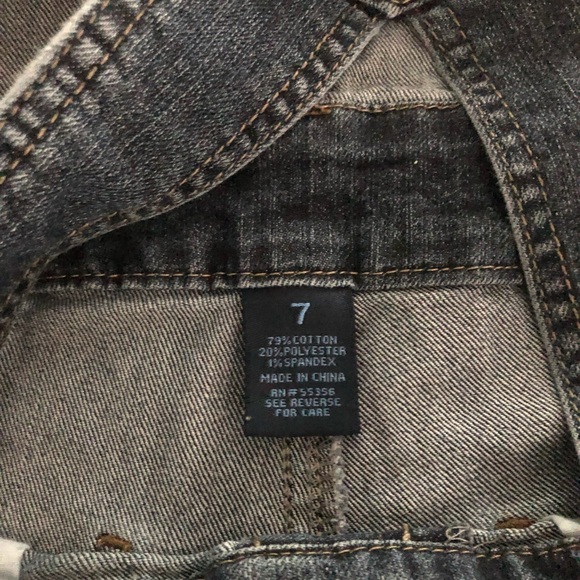 Denim overall shorts - Picture 3 of 3